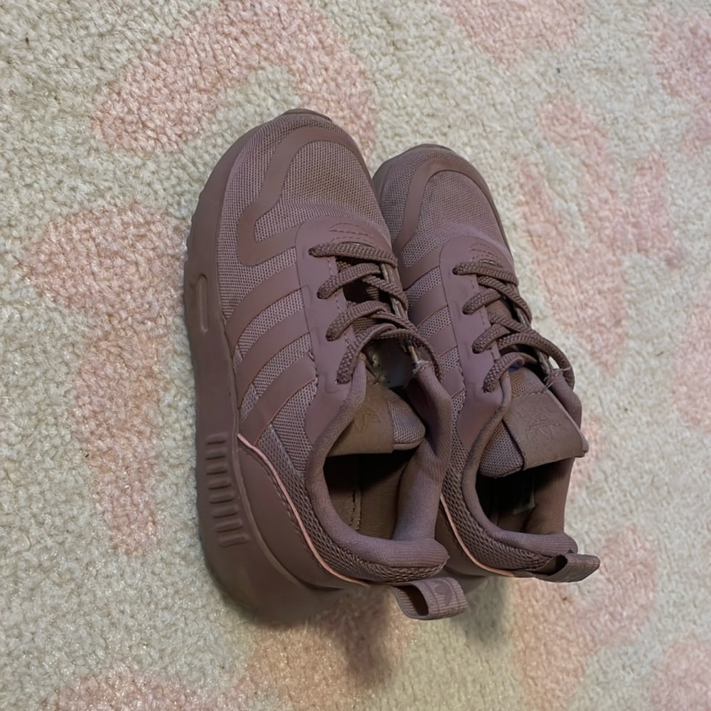 Adidas girls sneakers size 9c